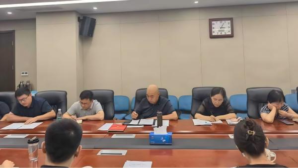 對標(biāo)先進(jìn)找差距 整改提升促發(fā)展——農(nóng)墾中心第二黨支部召開黨員（擴(kuò)大）會議